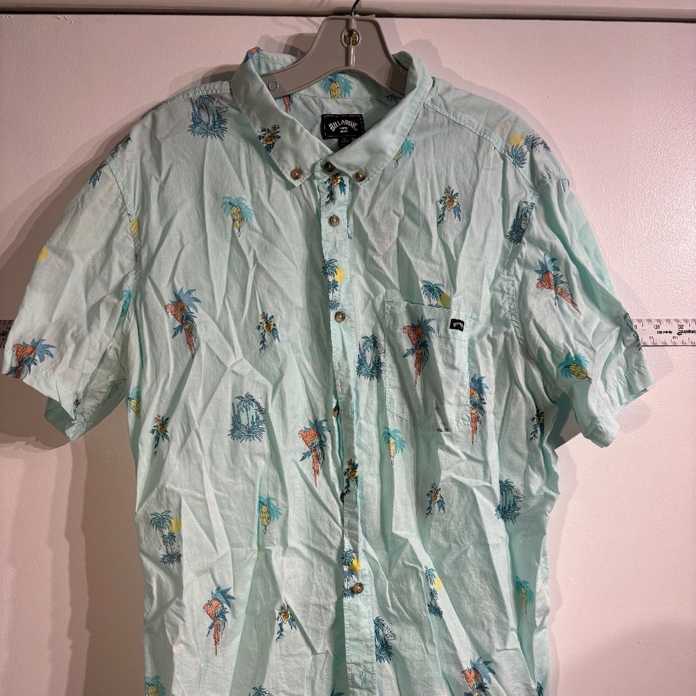 Billabong tropical Button down shirt